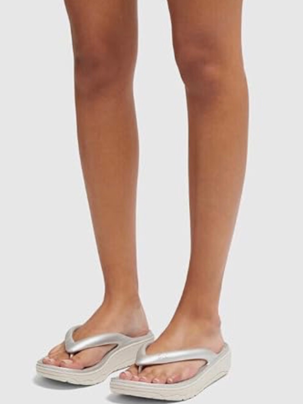Fitflop Relieff Recovery Toe-Post Sandals Silver Mtallic Sz. 10
